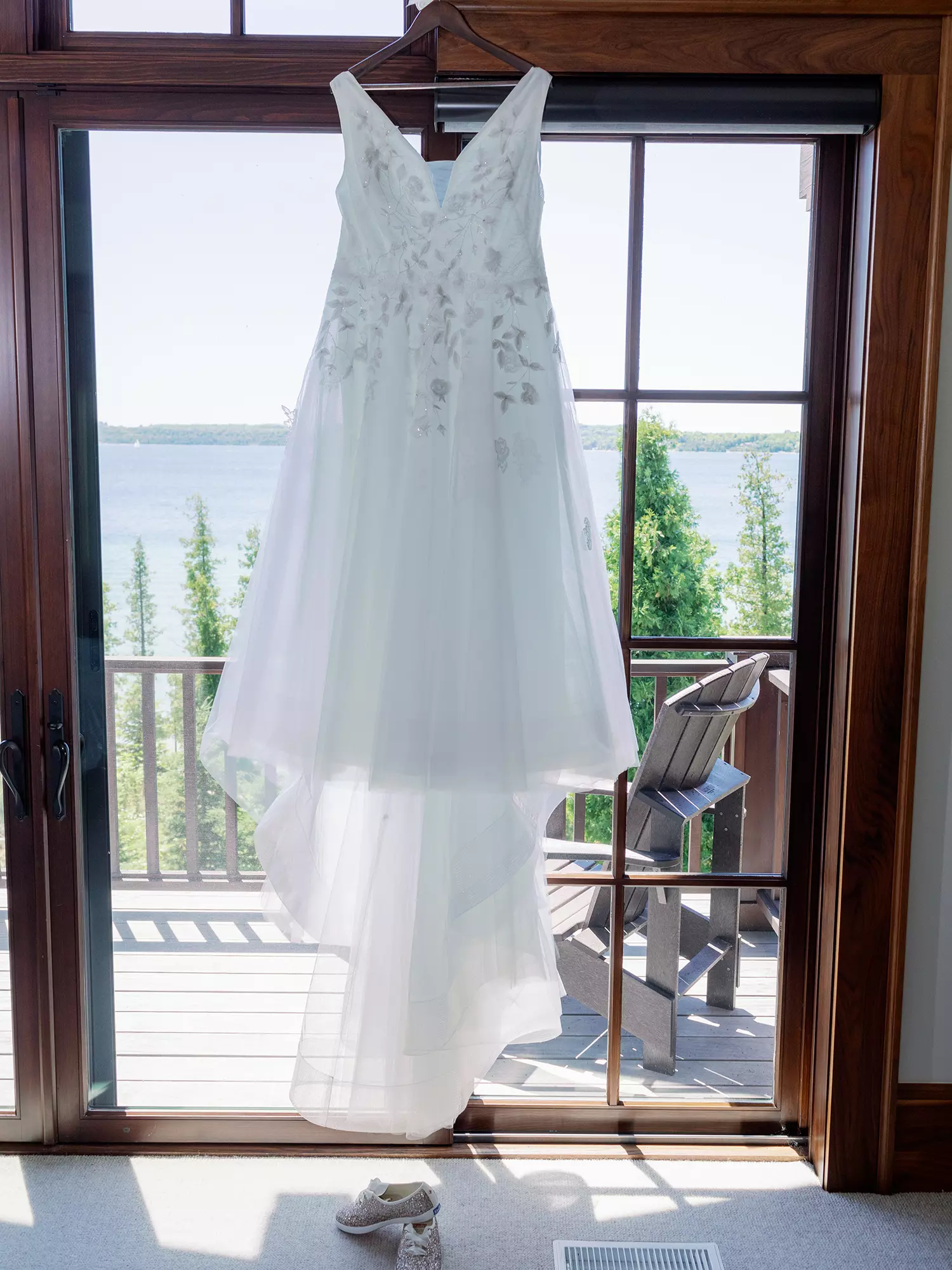 The Stylish Bride. Wedding Day services. Your “Ladies-in-Waiting” take care of everything you need on your wedding day — from steaming the wedding dress to repairing broken zippers. Wedding day dressers and stylists.