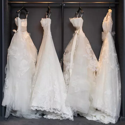 Virtual Wedding Styling. Wedding dress shopping.